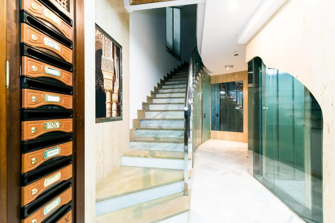 Granada Luxury Apartment 0*,