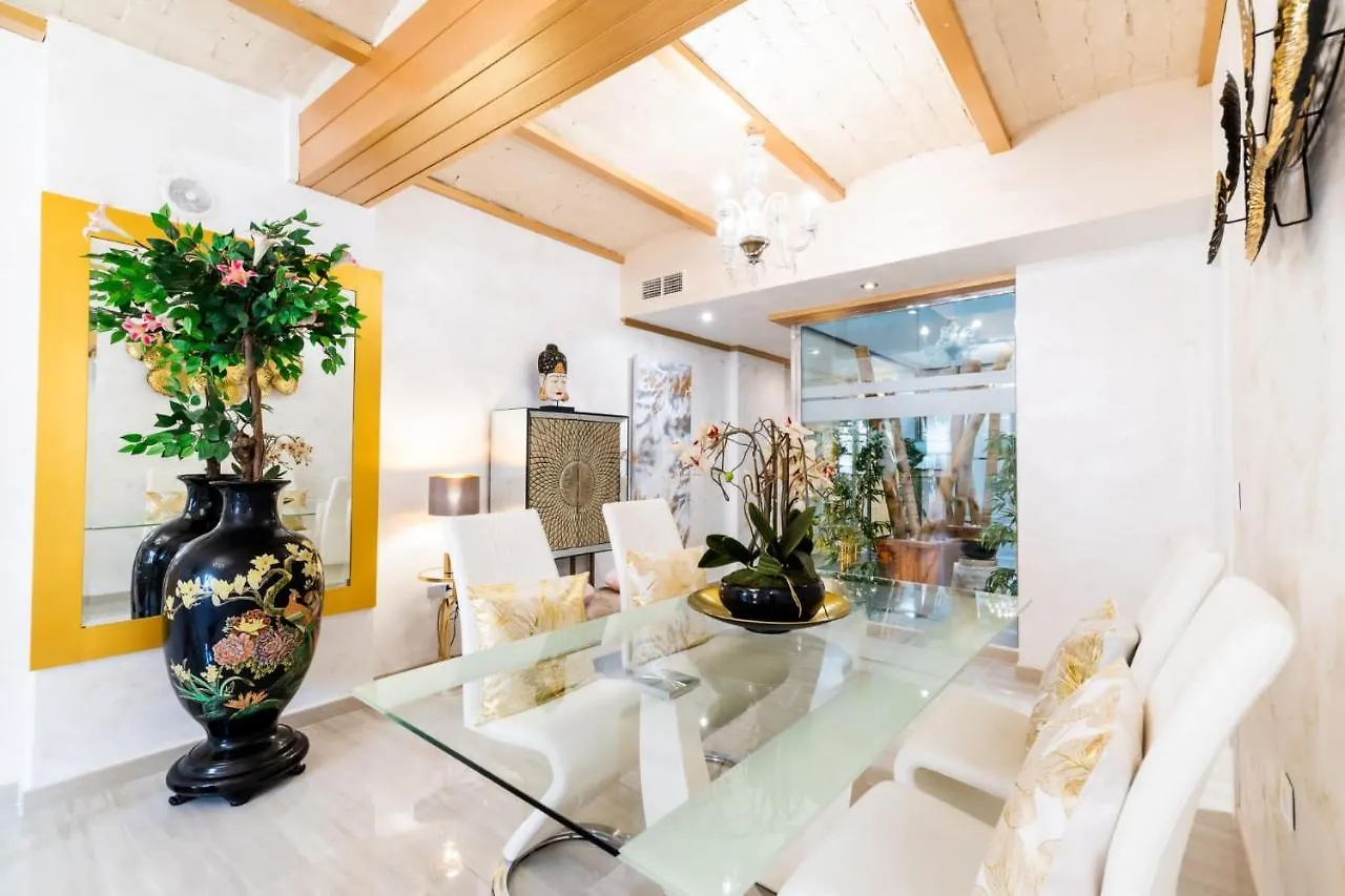 Granada Luxury Apartment 0*,  Spain